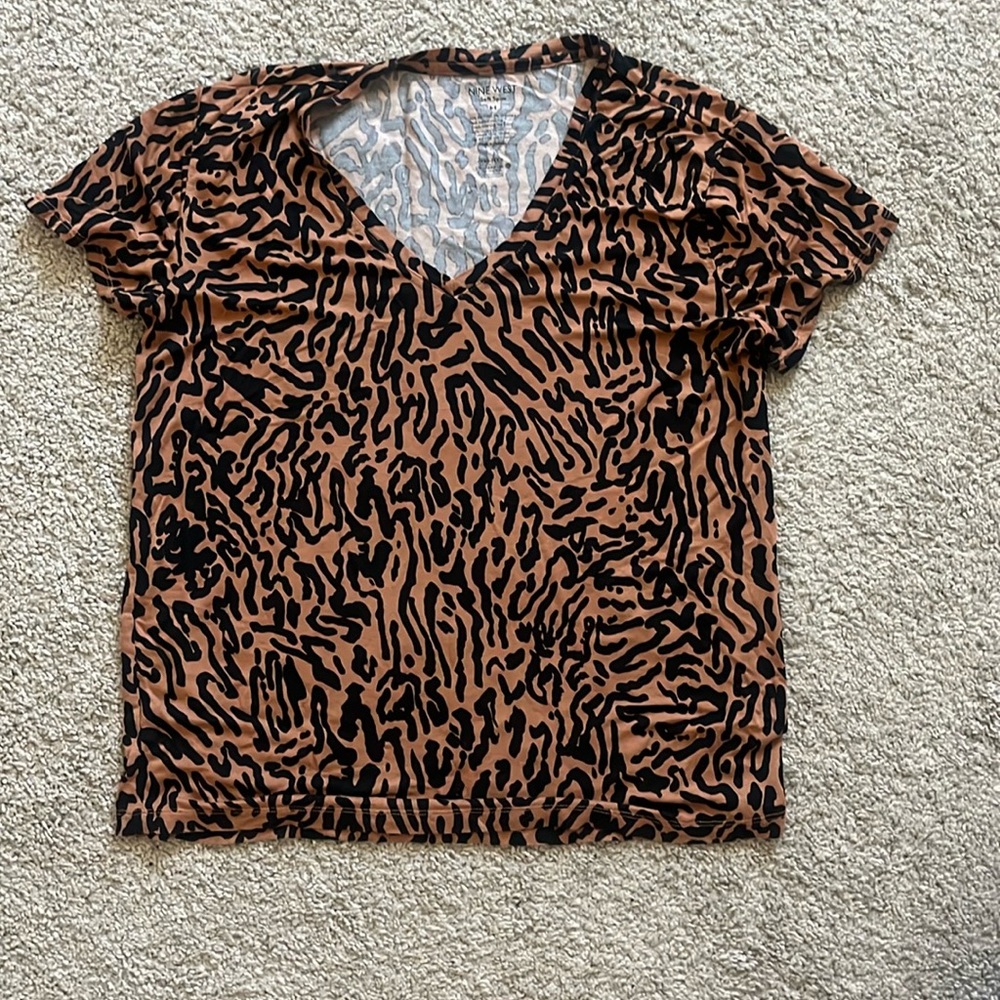 Animal print tee v neck t shirt